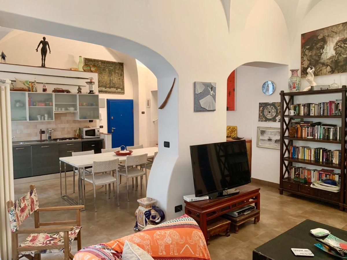 La Maison De L'Artiste & Bike Room Finale Ligure Exteriör bild
