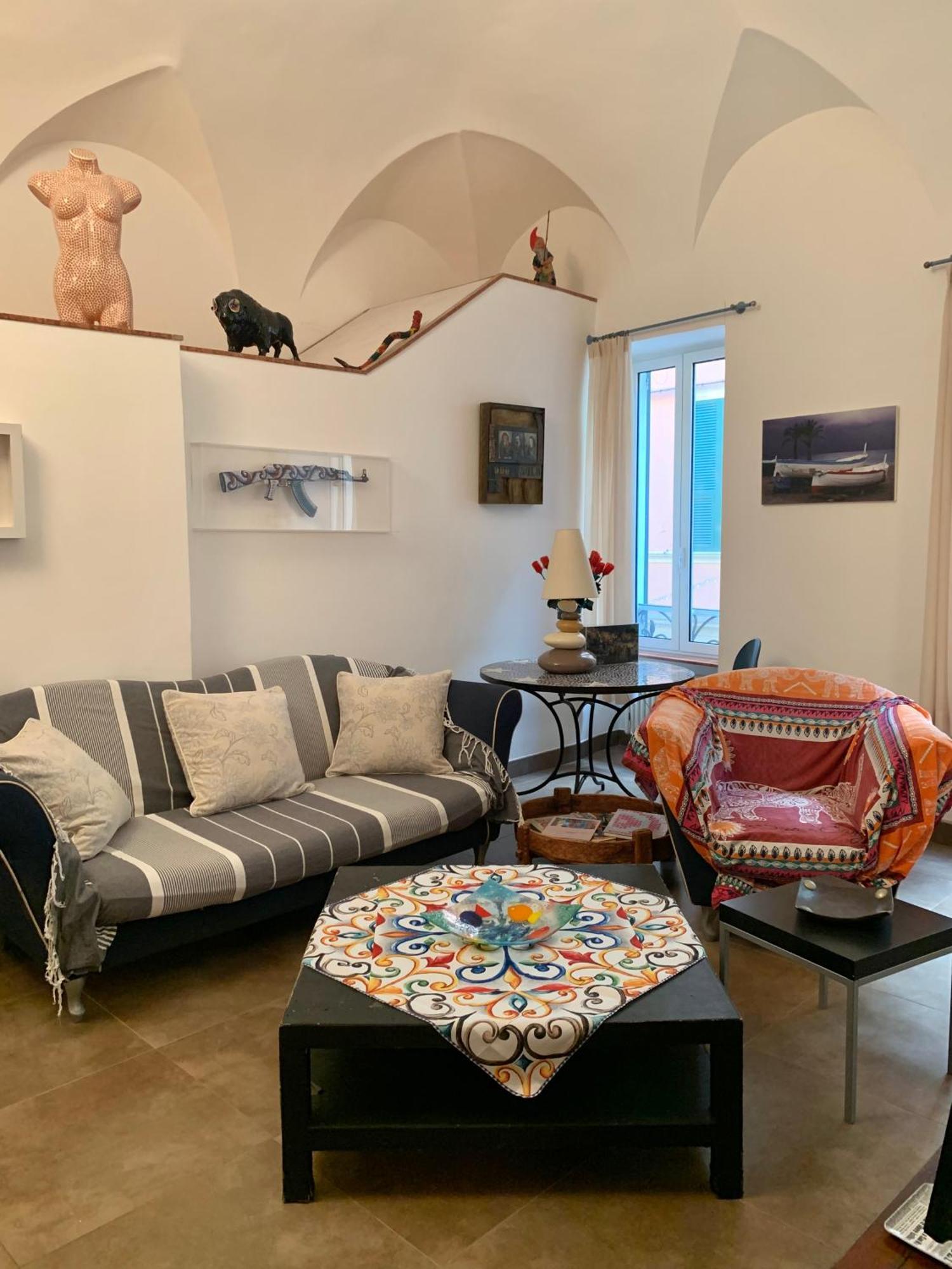 La Maison De L'Artiste & Bike Room Finale Ligure Exteriör bild